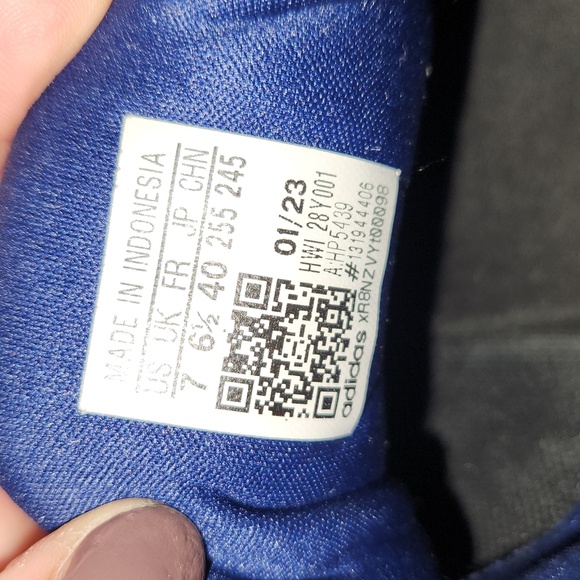 ADIDAS - Picture 5 of 5